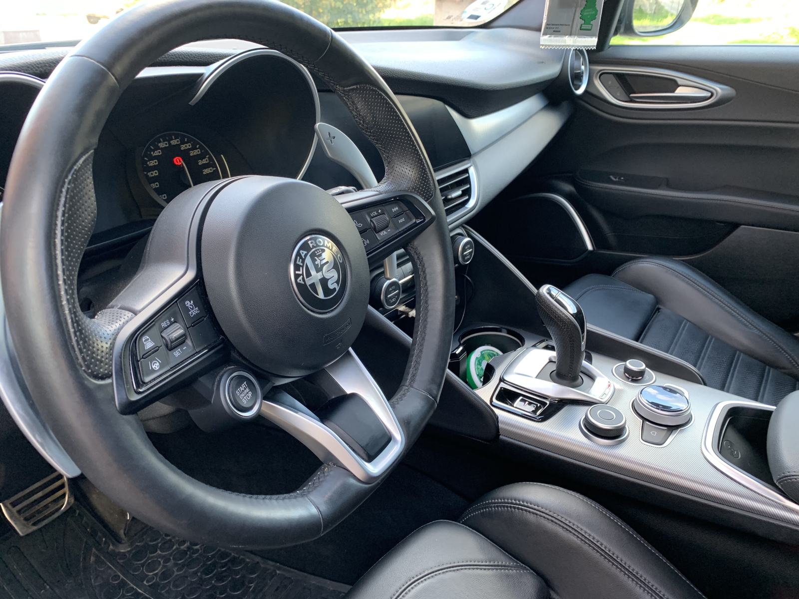 Alfa Romeo Giulia Veloce 2,0 280 KS Q4, fotografija 14