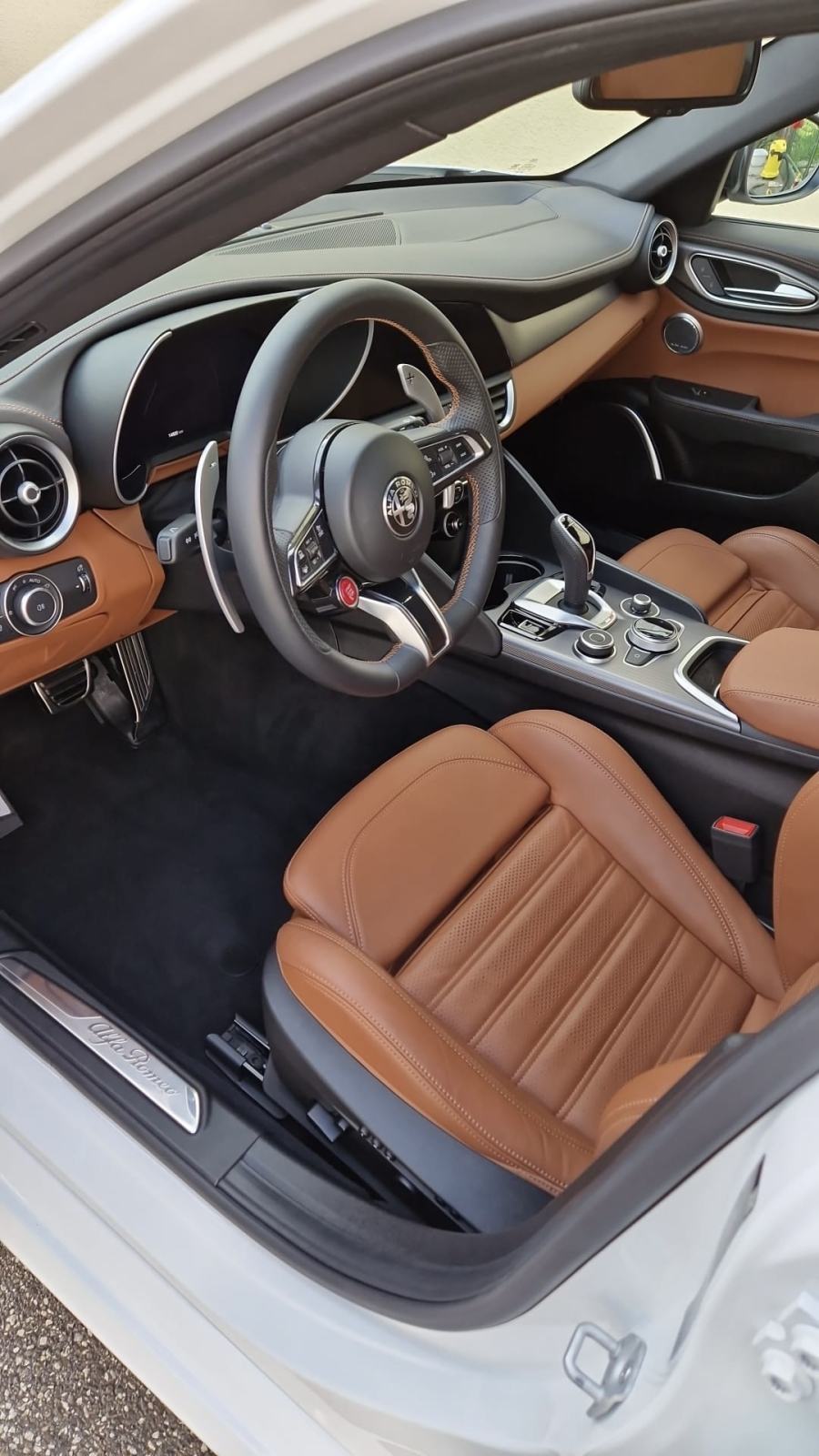 Alfa Romeo Giulia Veloce 2,0 280 Turbo Q4, fotografija 4