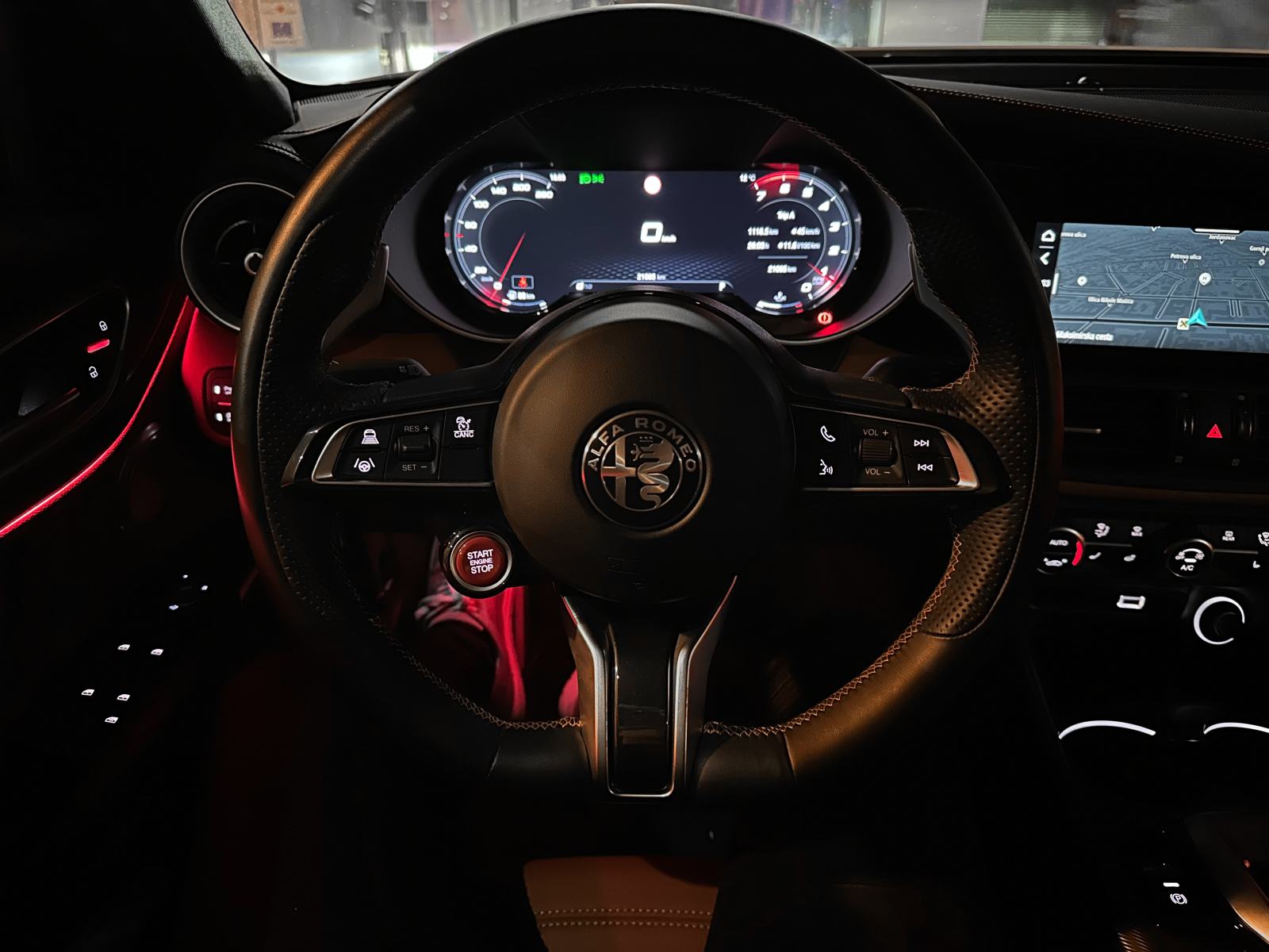 Alfa Romeo Giulia Veloce 2,0 280 Turbo Q4, fotografija 7