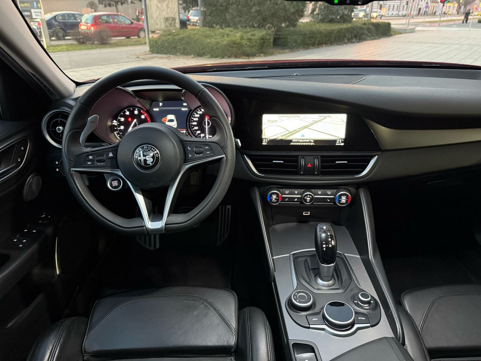 ALFA ROMEO GIULIA - VELOCE - 206 KW- 2017 GOD - AUTOMATIK - PANORAMA, fotografija 16