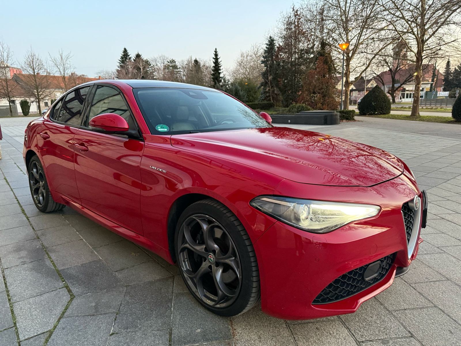 ALFA ROMEO GIULIA - VELOCE - 206 KW- 2017 GOD - AUTOMATIK - PANORAMA, fotografija 6