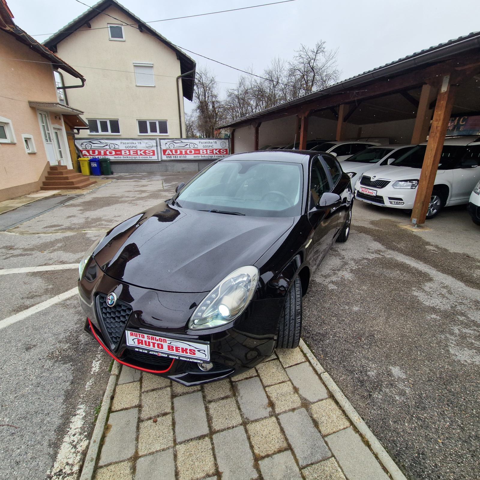 Alfa Romeo Giulietta 1,6 D Na ime kupca do registracije, fotografija 2