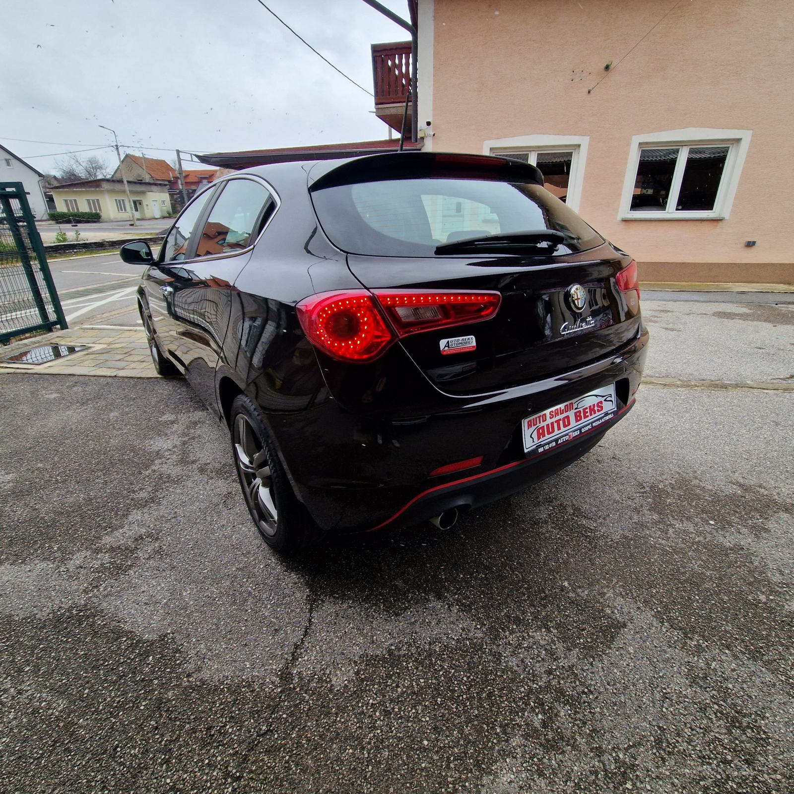 Alfa Romeo Giulietta 1,6 D Na ime kupca do registracije, fotografija 11