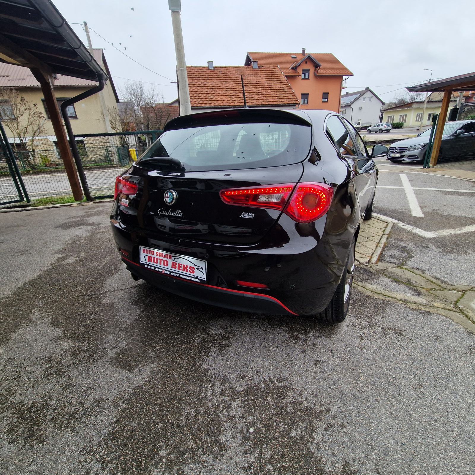Alfa Romeo Giulietta 1,6 D Na ime kupca do registracije, fotografija 12