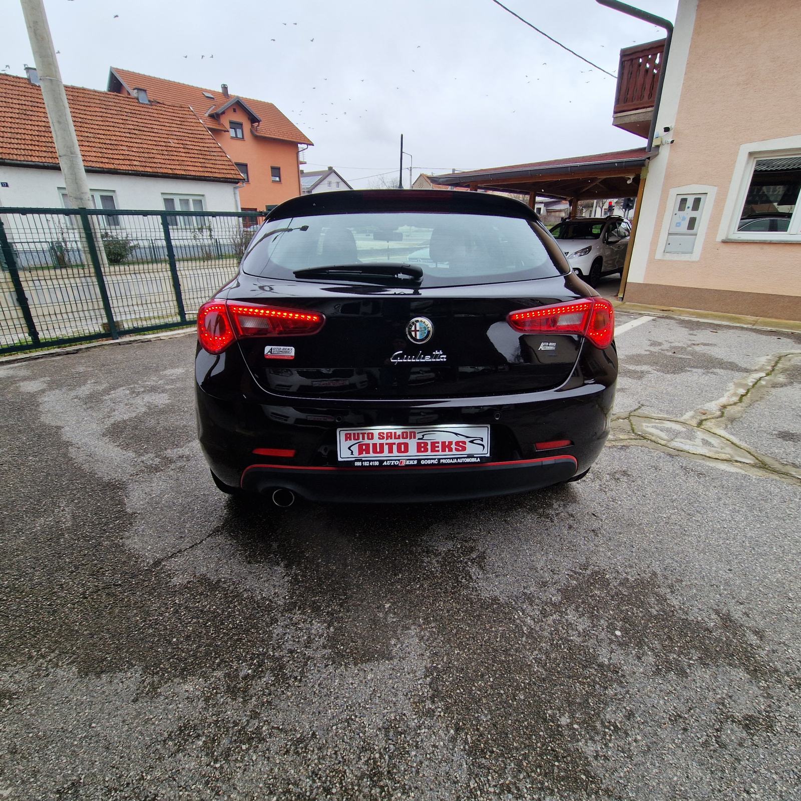 Alfa Romeo Giulietta 1,6 D Na ime kupca do registracije, fotografija 13