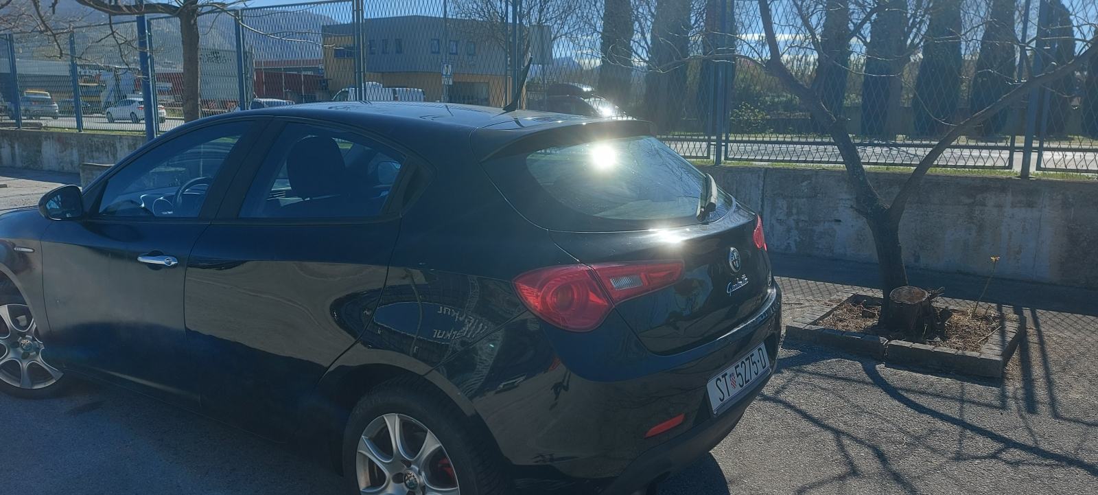 Alfa Romeo Giulietta 1,6 JTD 16V, fotografija 12