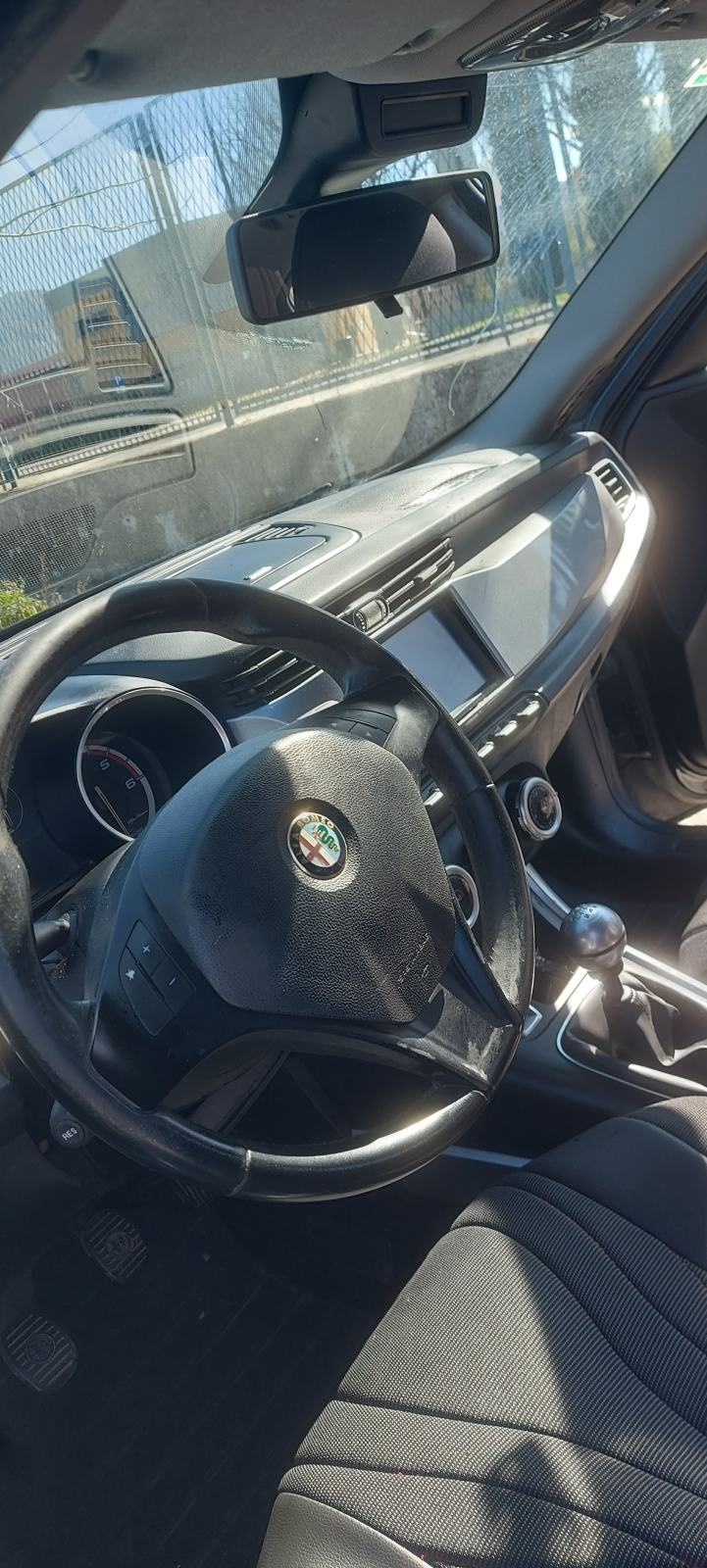 Alfa Romeo Giulietta 1,6 JTD 16V, fotografija 16