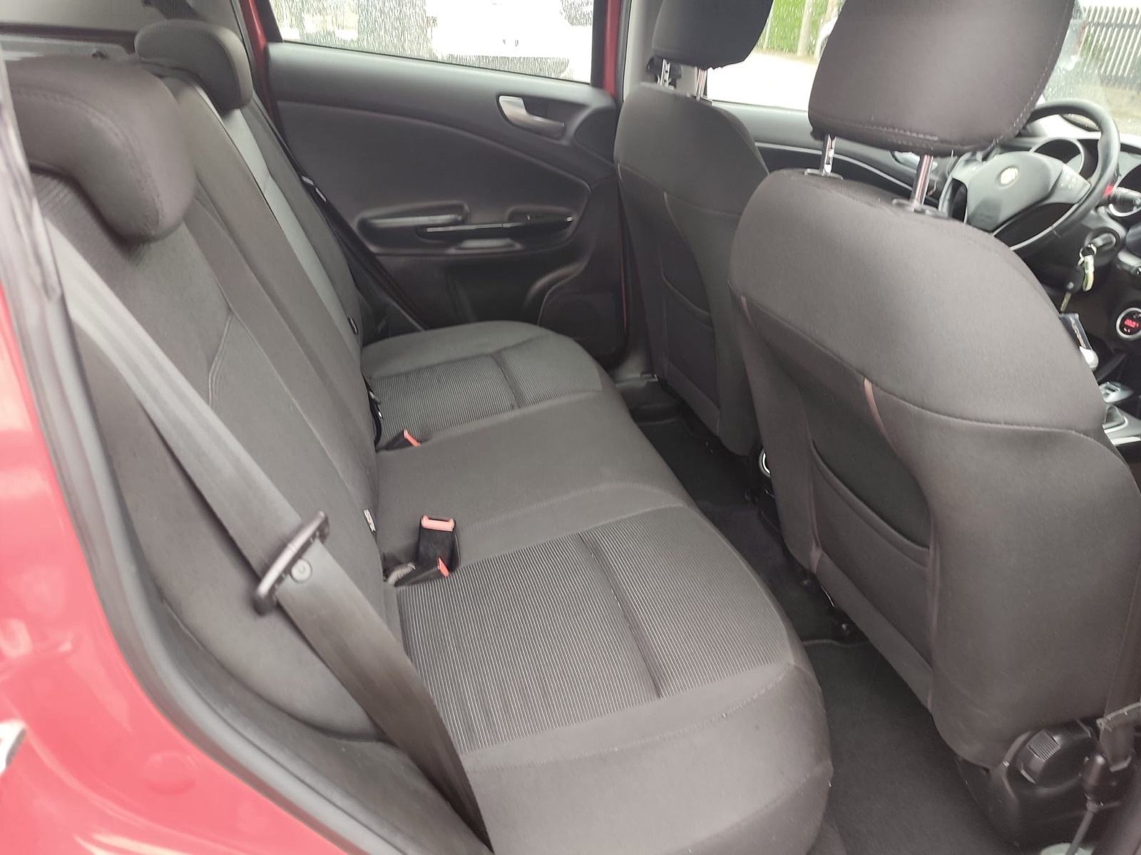 Alfa Romeo Giulietta 1.6 JTD D.N.A // KLIMA // ALU //, fotografija 16