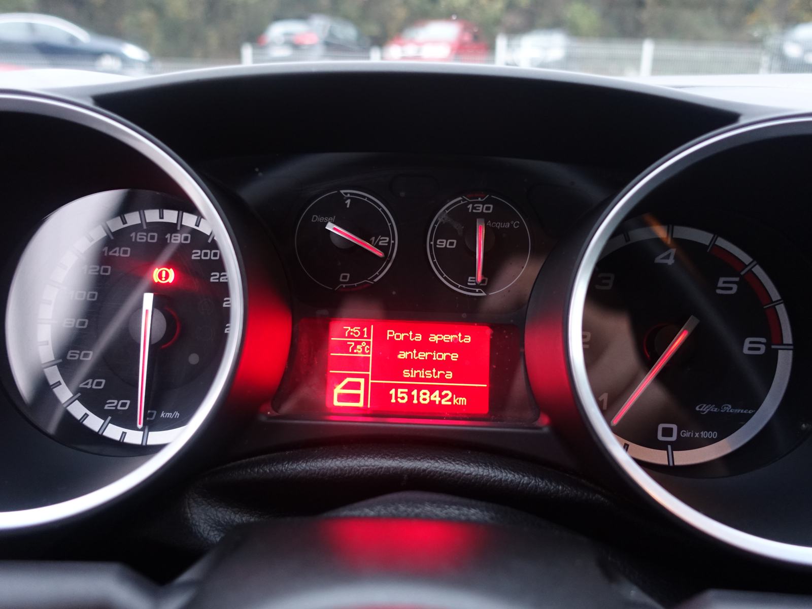 Alfa Romeo Giulietta 1,6 JTDm / NOVA DISTR. + GUME + JAMSTVO + REGISTR, fotografija 12