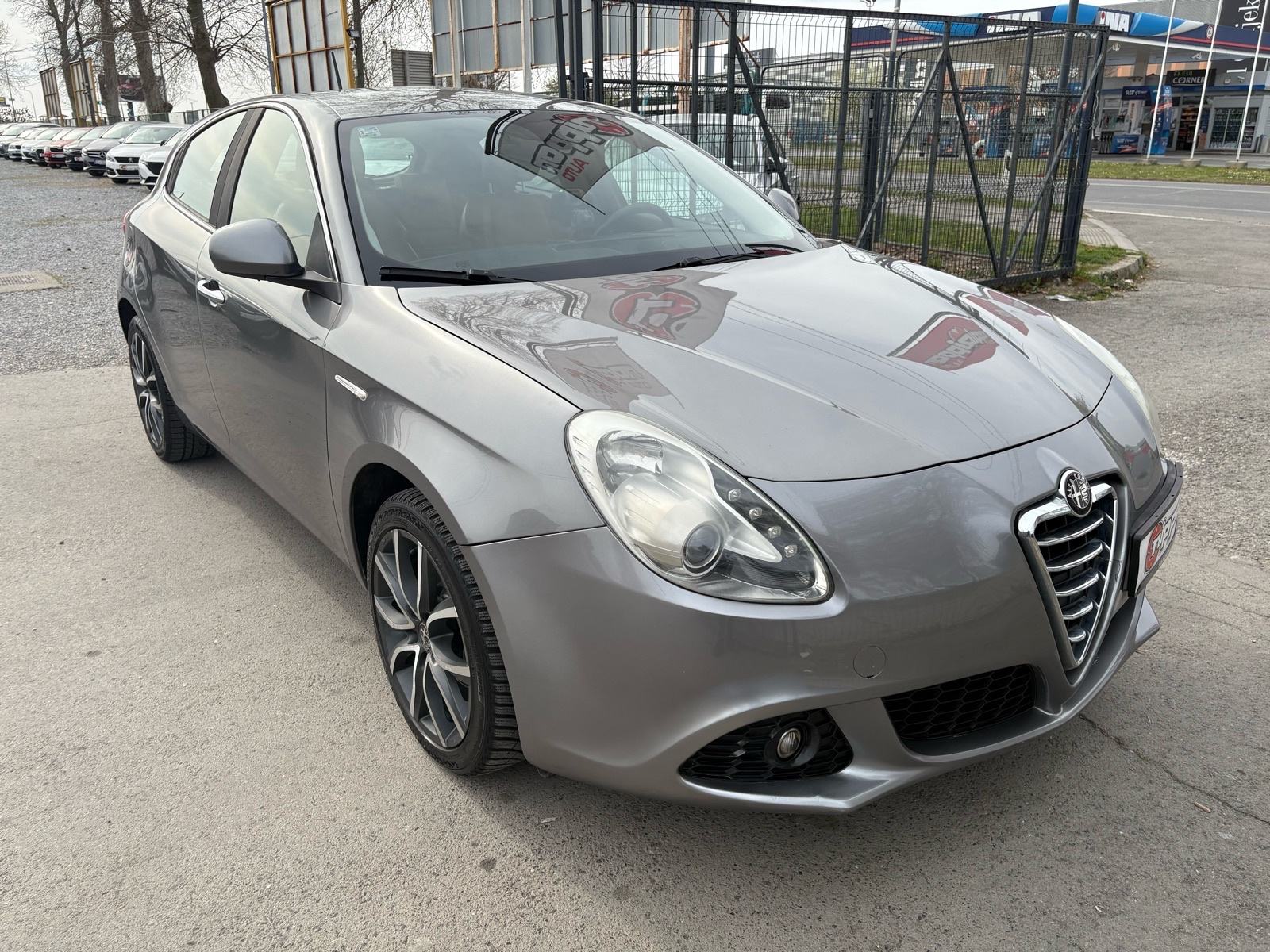 Alfa Romeo Giulietta 1,6 JTD KLIMA - SERVIS - AUTOKREDIT, fotografija 8