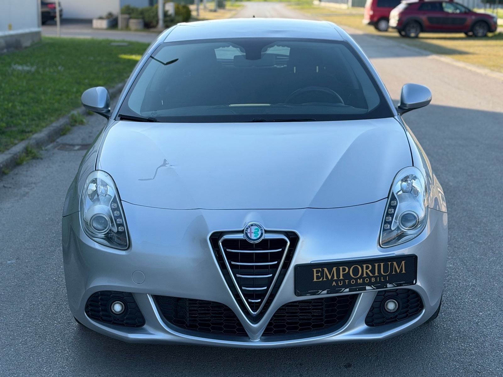 Alfa Romeo Giulietta 1,6jtd, fotografija 2