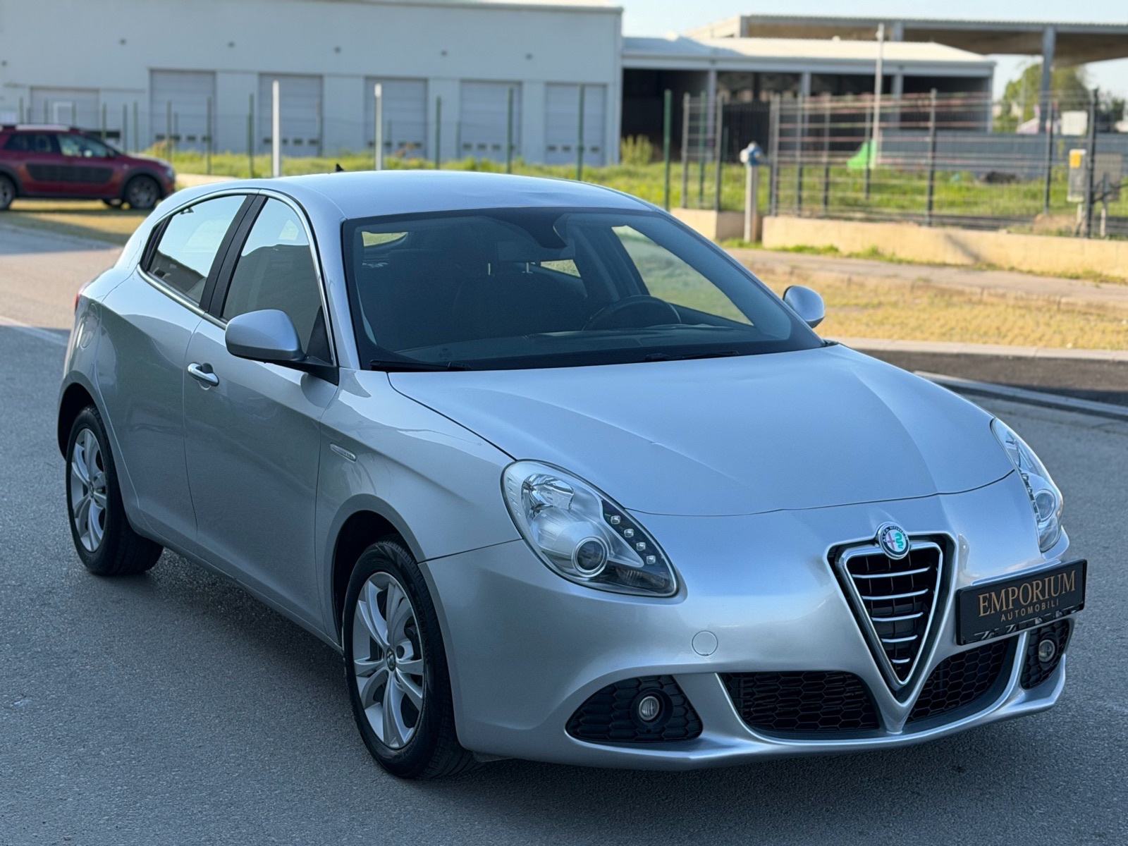 Alfa Romeo Giulietta 1,6jtd, fotografija 3