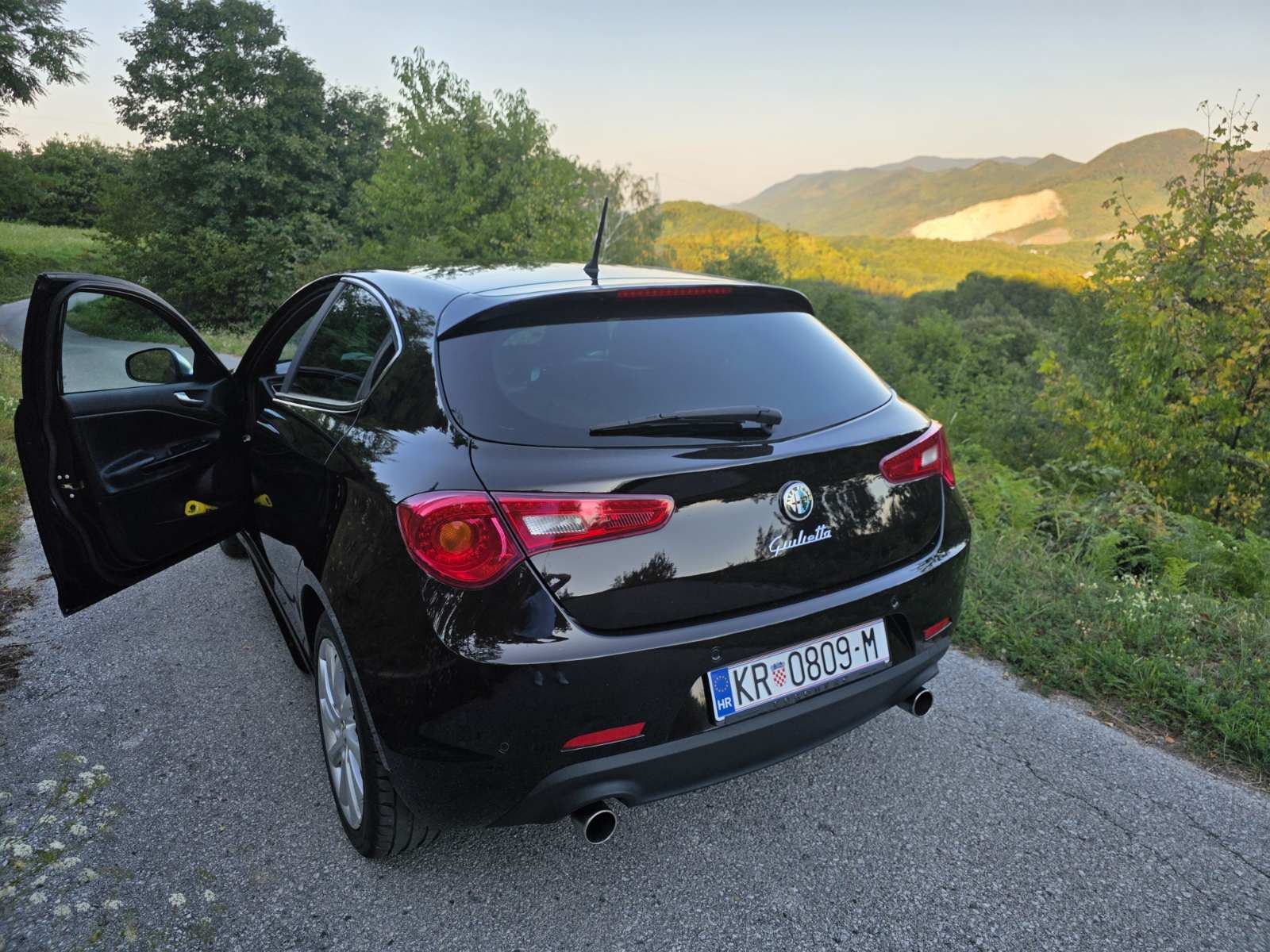 Alfa Romeo Giulietta 2,0 D. N. A, fotografija 4