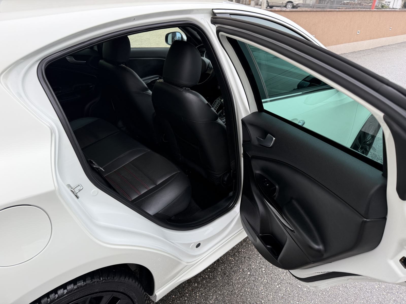 Alfa Romeo Giulietta 2,0 JTD-m,125kw,2013.god.reg.2/2027.god.Koža,VISA, fotografija 15