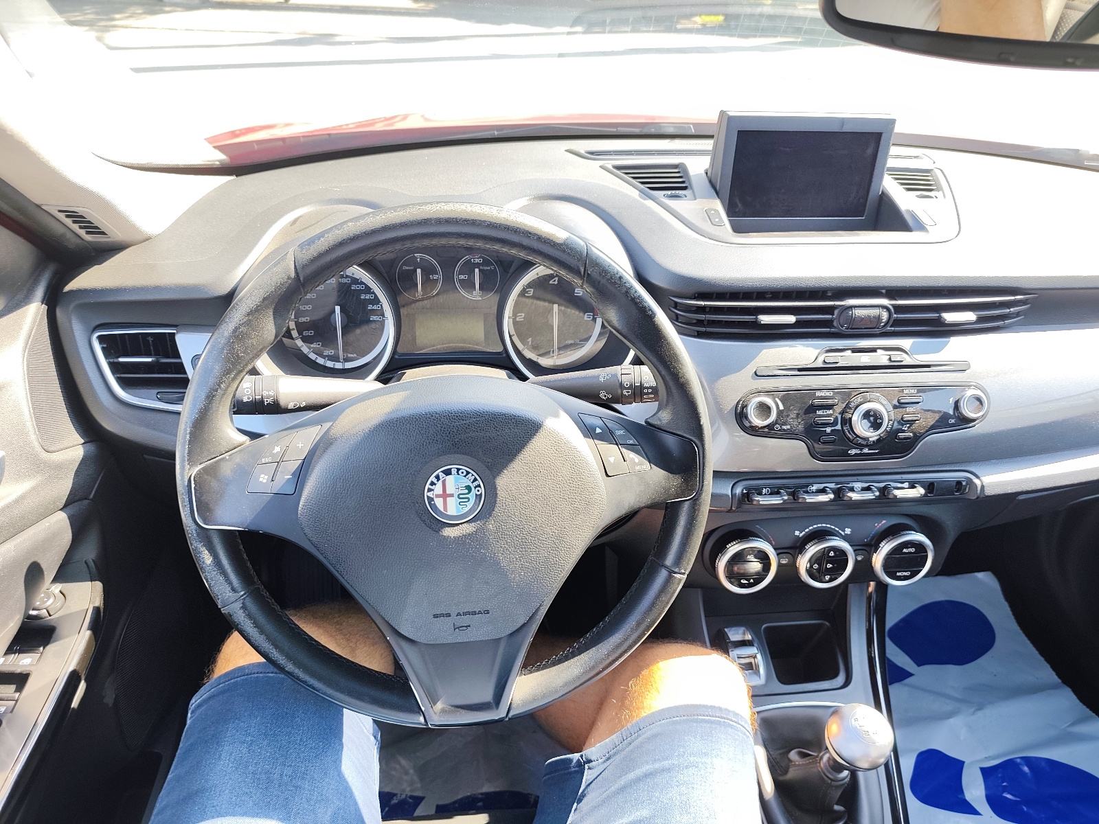 Alfa Romeo Giulietta 2.0 JTDM Turismo // REG 1 GOD // ALU // D.N.A //, fotografija 18
