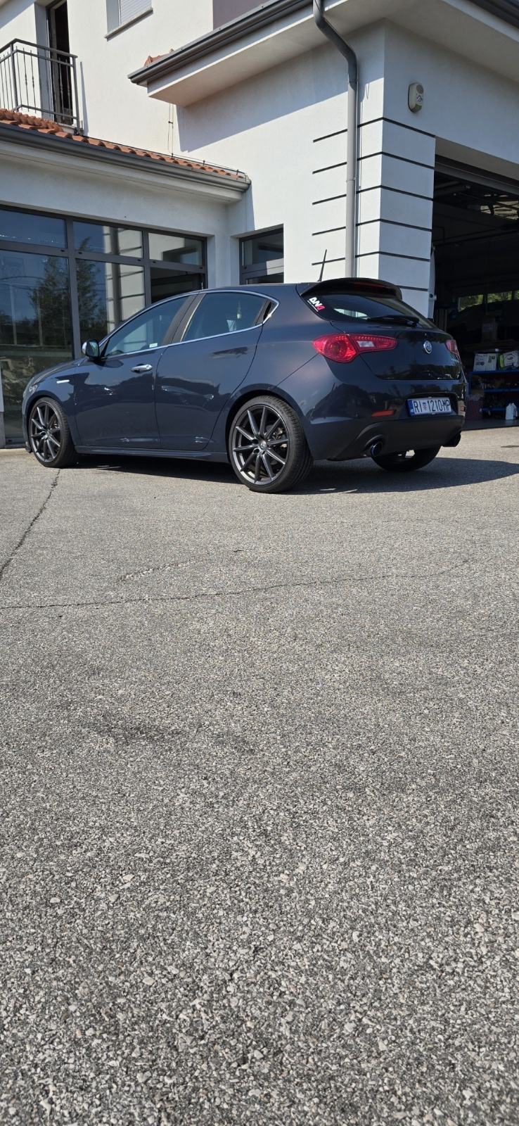 Alfa Romeo Giulietta 2,0 Multijet 16V, fotografija 8