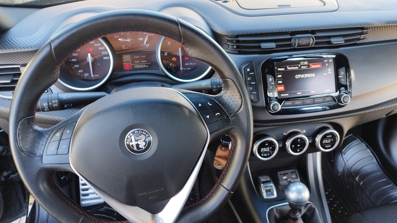 Alfa Romeo Giulietta 2,0 Multijet 16V, fotografija 5