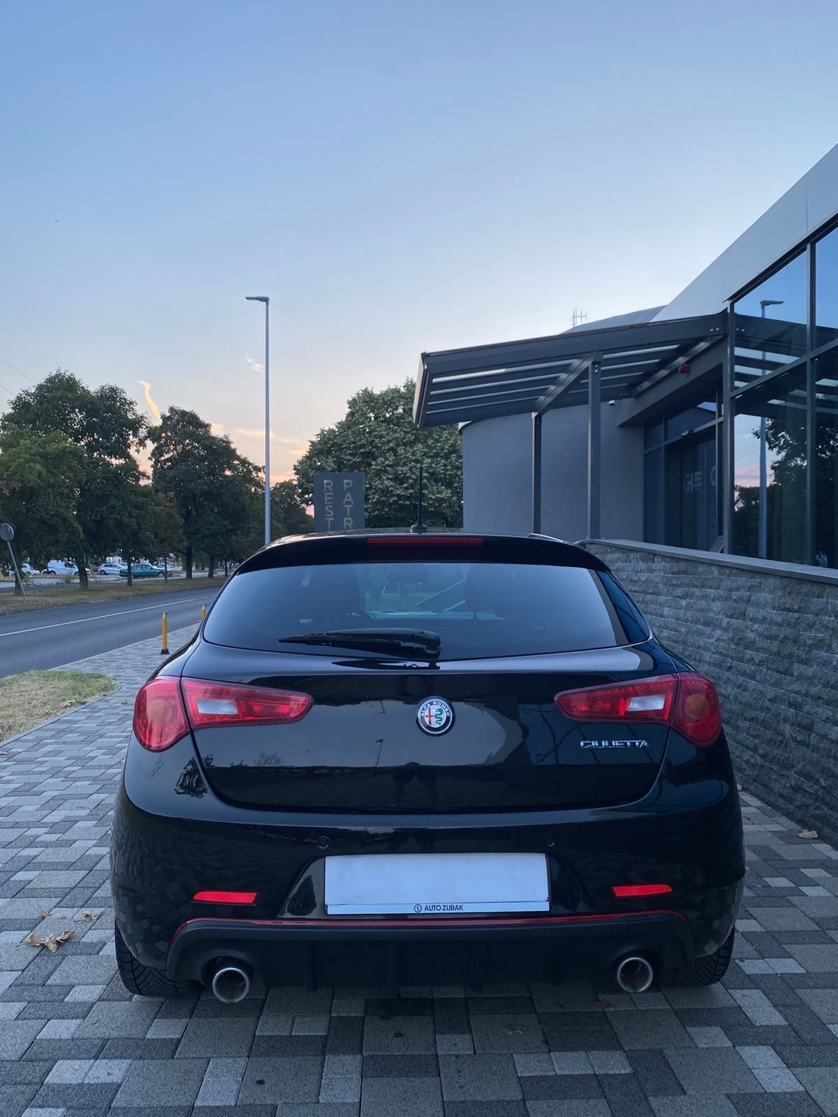 Alfa Romeo Giulietta 2,0 JTD - VELOCE - FULL OPREMA - DNA - REG 04/27, fotografija 9