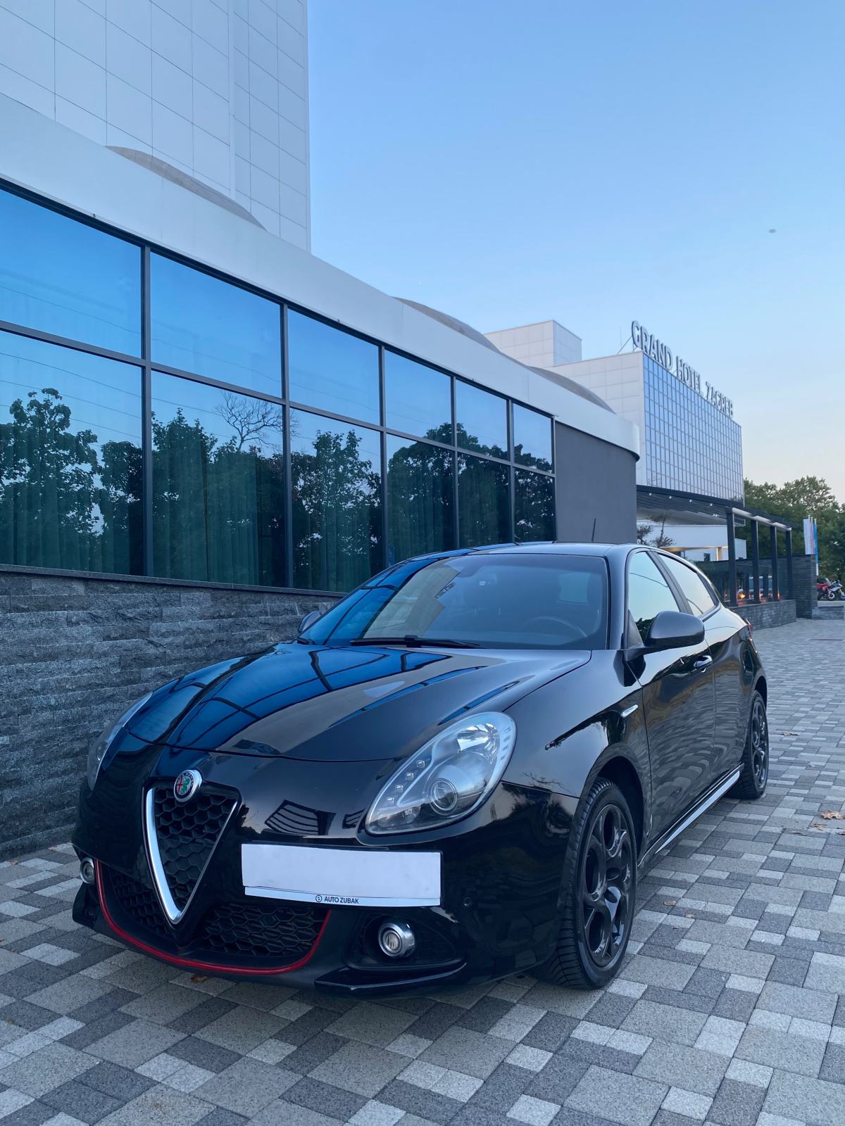Alfa Romeo Giulietta 2,0 JTD - VELOCE - FULL OPREMA - DNA - REG 04/27, fotografija 4