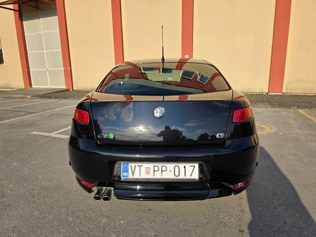ALFA ROMEO GT 1.9 JTDm Q2-FULL-BOSE-V+M SERVIS-ORGINALNO STANJE, fotografija 7