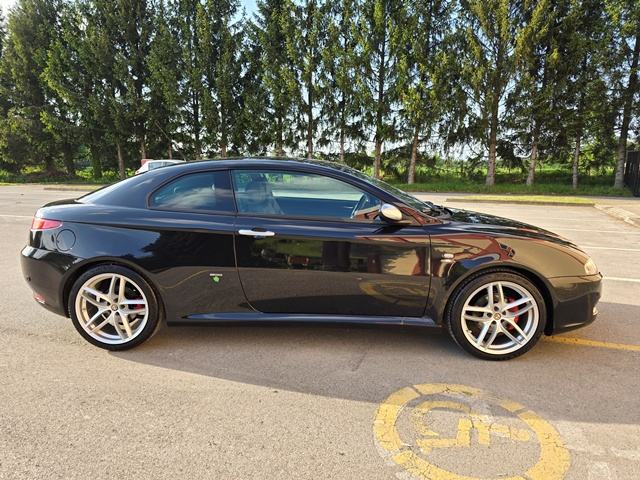 ALFA ROMEO GT 1.9 JTDm Q2-FULL-BOSE-V+M SERVIS-ORGINALNO STANJE, pogled izvana - slika 5