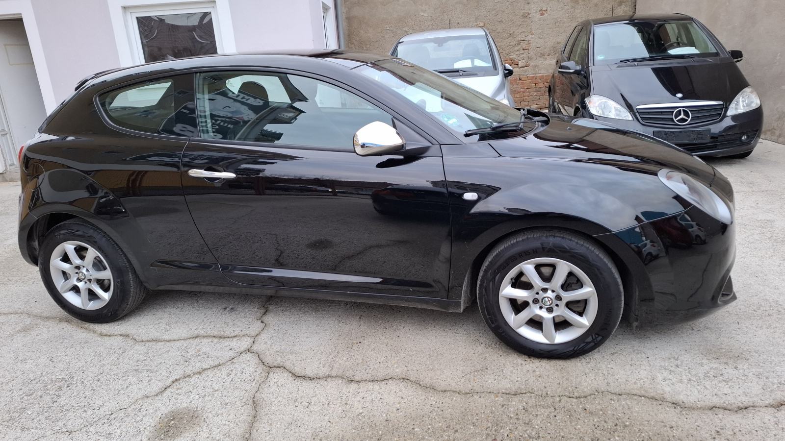 Alfa Romeo MiTo 1.3 JTDM, 2 seta guma na alu-naplatcima,head up zaslon, fotografija 5