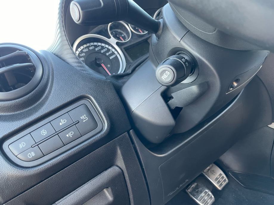 Alfa Romeo MiTo 1,3 JTDM, fotografija 15