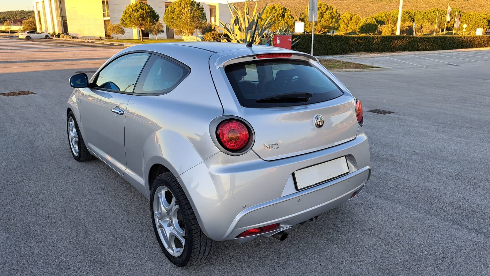Alfa Romeo MiTo 1,3jtdM⭐️142Tkm**Ispis km⭐️Serv.knjiga⭐️Besprijekorna⭐, fotografija 10