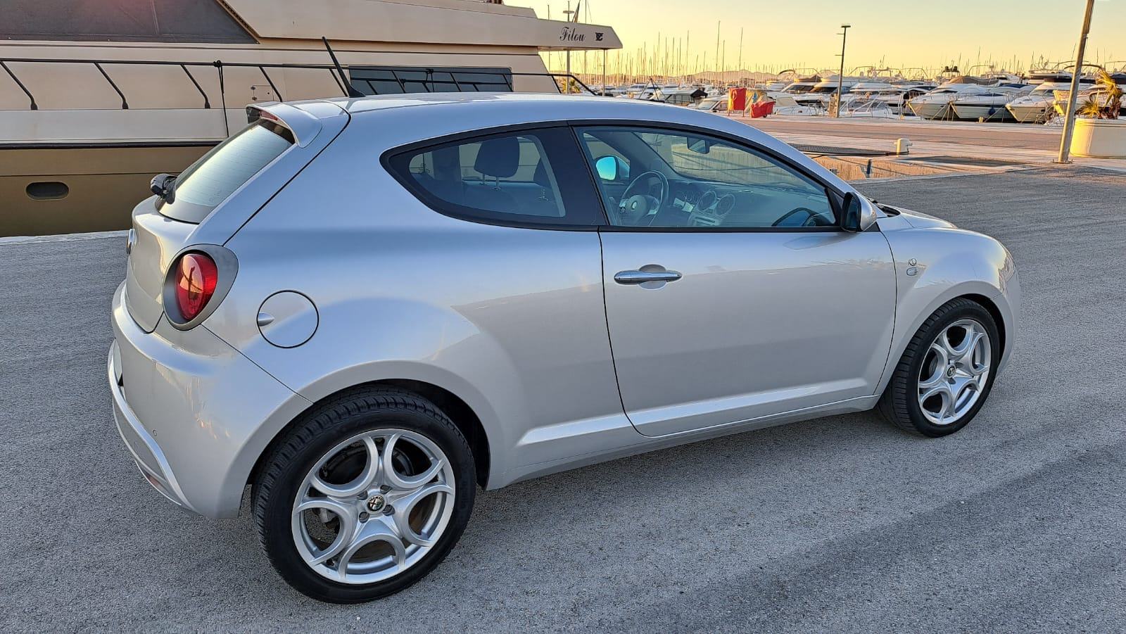 Alfa Romeo MiTo 1,3jtdM⭐️142Tkm**Ispis km⭐️Serv.knjiga⭐️Besprijekorna⭐, fotografija 7