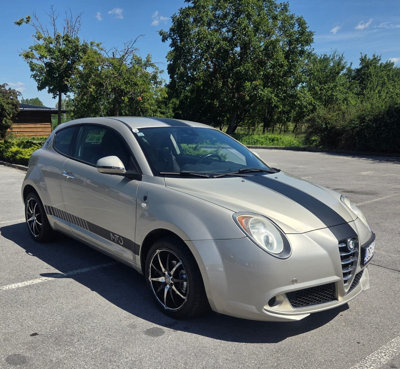 Alfa Romeo MiTo 1,4 KLIMA - ALU FELGE - REGISTRIRAN DO: 06/2027, fotografija 8