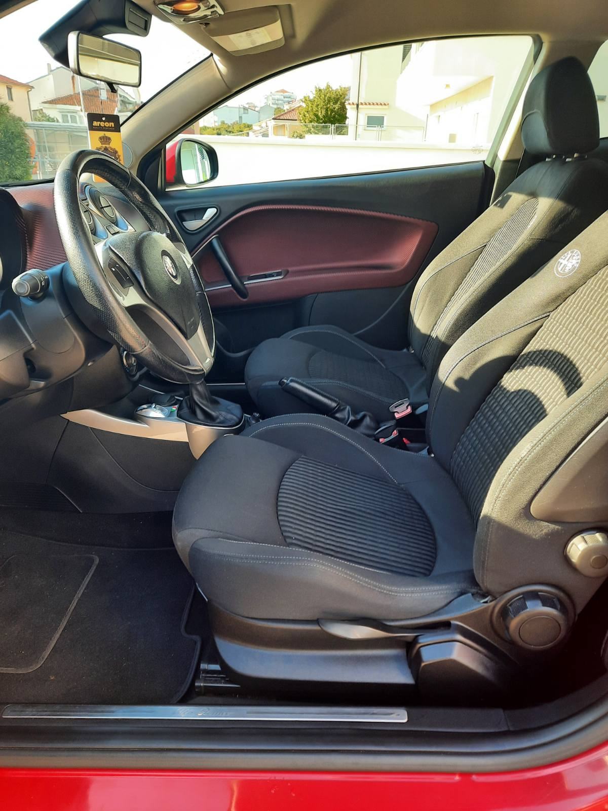 Alfa Romeo MiTo 1,6 JTDM, fotografija 15