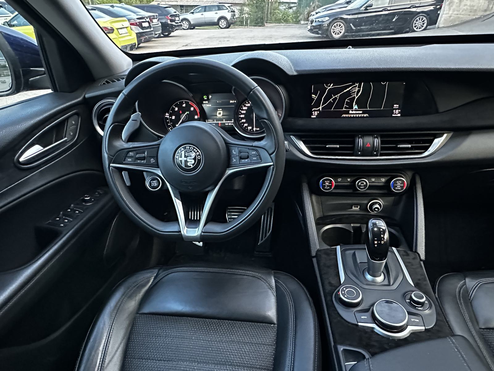Alfa Romeo Stelvio 2,2 D automatik,Q4,NAVI,RADAR,KAMERA.REG.DO 04.2027, fotografija 9