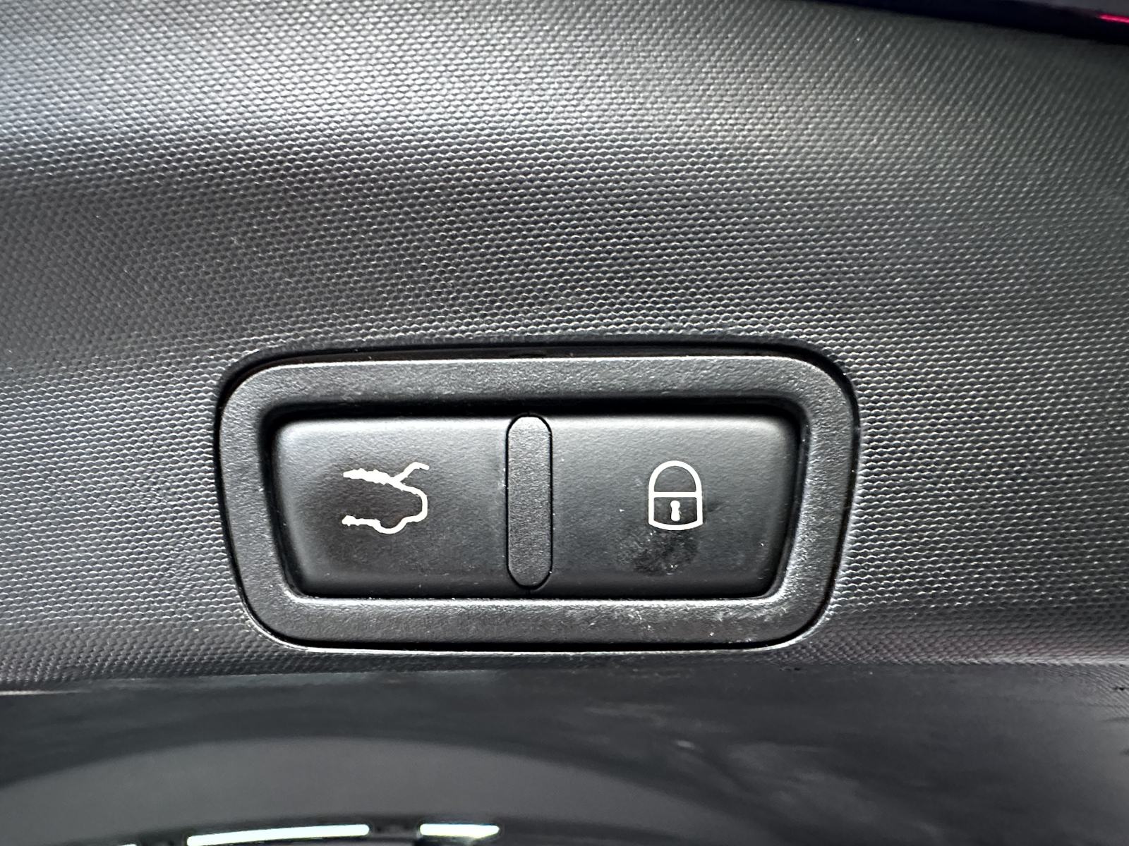 Alfa Romeo Stelvio 2,2 D automatik,Q4,NAVI,RADAR,KAMERA.REG.DO 04.2027, fotografija 20