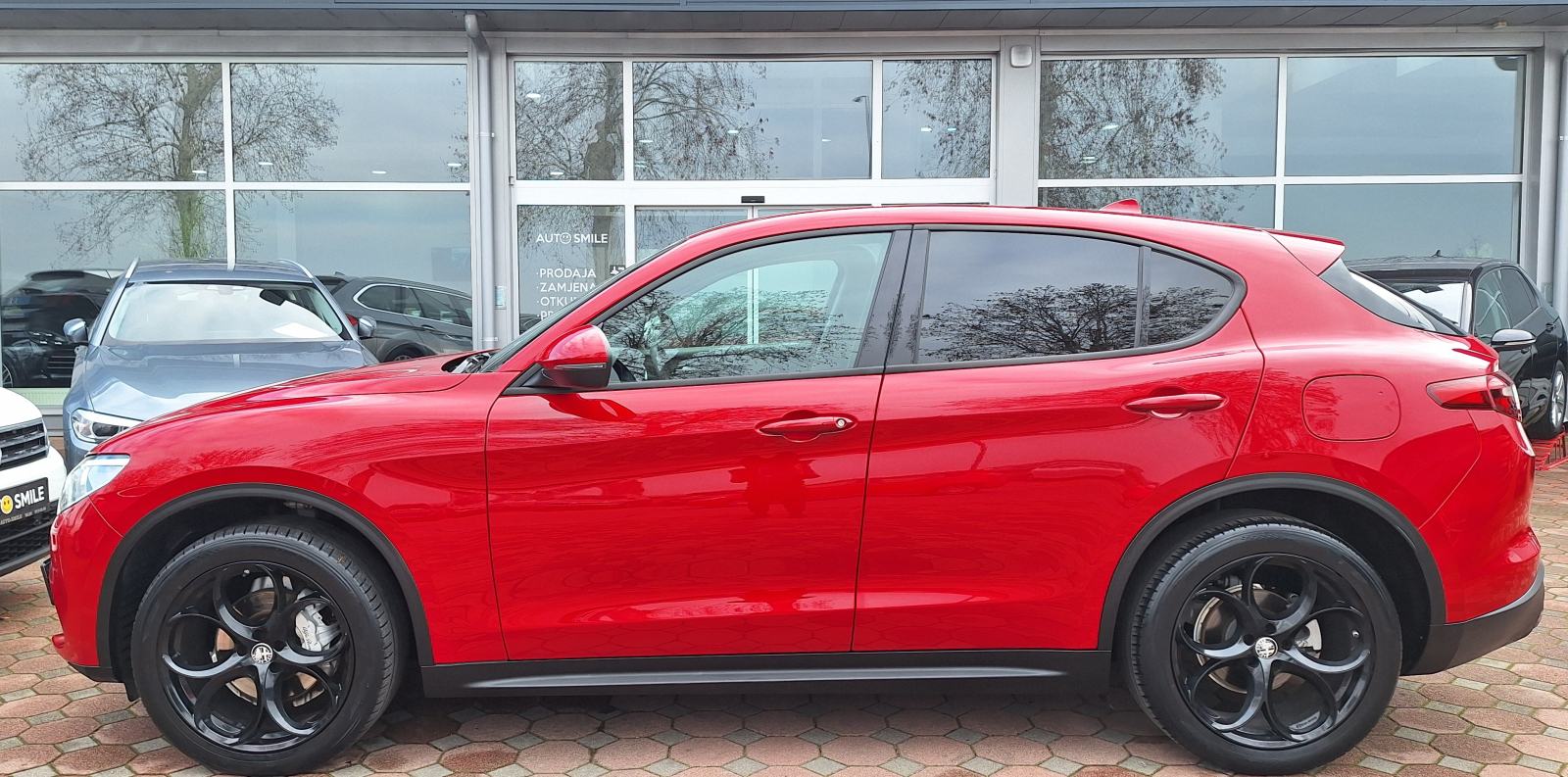 Alfa Romeo Stelvio 2,2 JTD, Q4, 4x4, 140KW, AUT, BI-XENON, REG. 04/27, fotografija 2