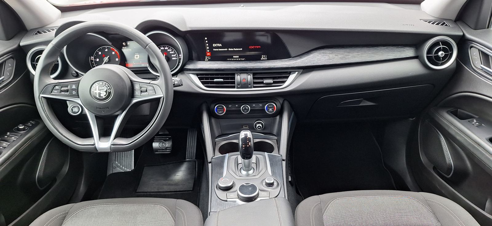 Alfa Romeo Stelvio 2,2 JTD, Q4, 4x4, 140KW, AUT, BI-XENON, REG. 04/27, fotografija 16