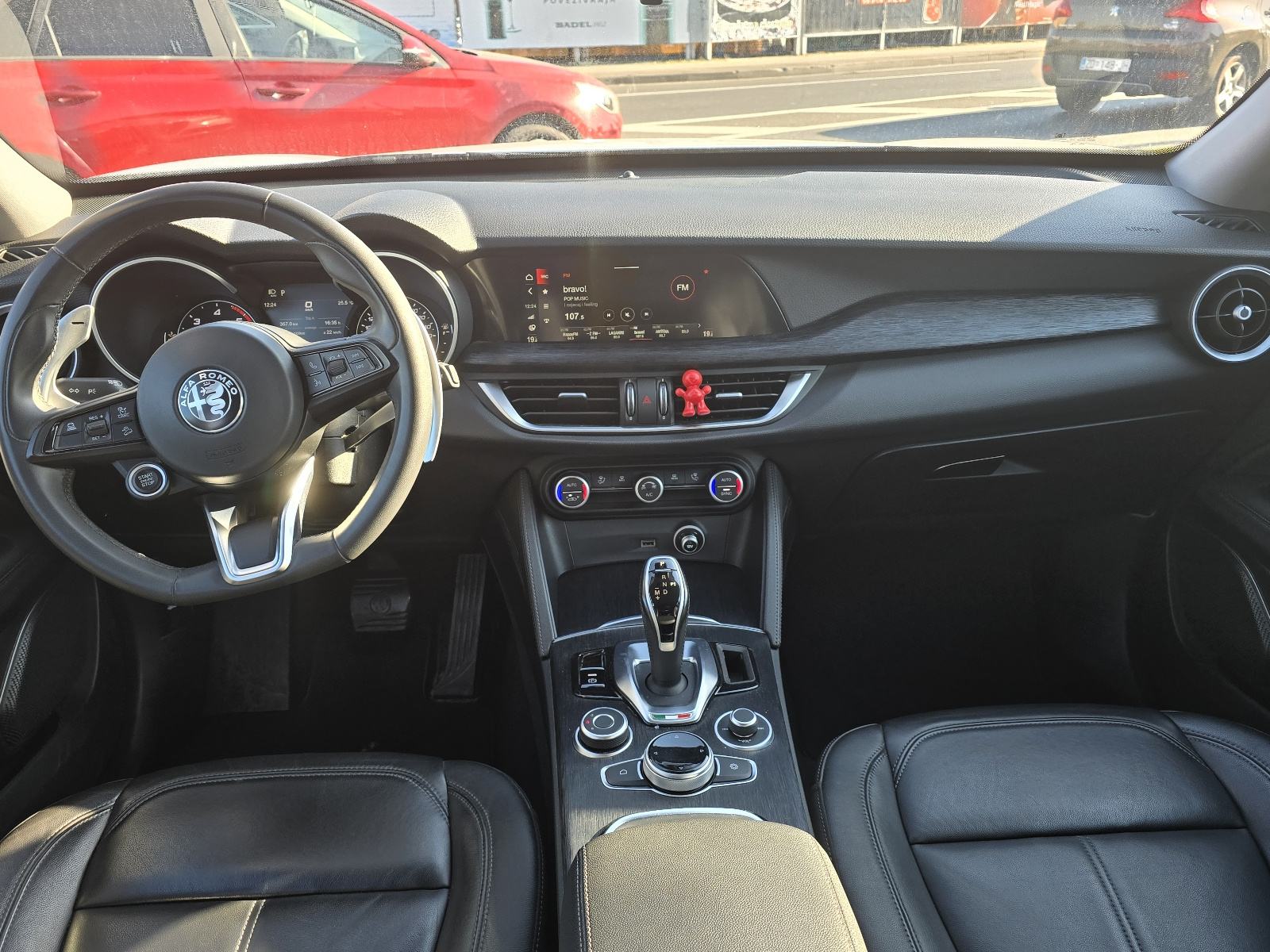 Alfa Romeo Stelvio 2,2 Diesel automatik, fotografija 16