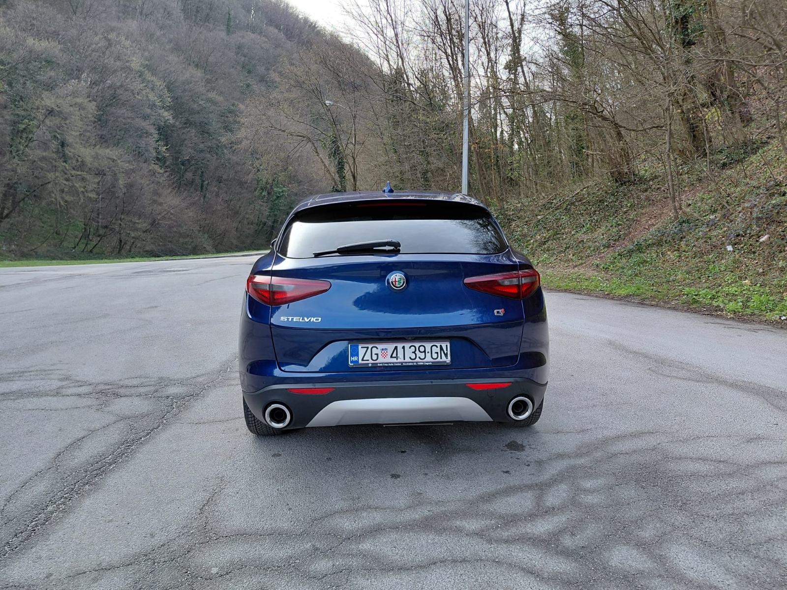 Alfa Romeo Stelvio 2,2 Diesel Q4, fotografija 4