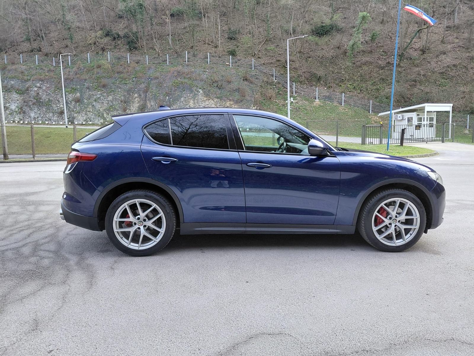 Alfa Romeo Stelvio 2,2 Diesel Q4, fotografija 3