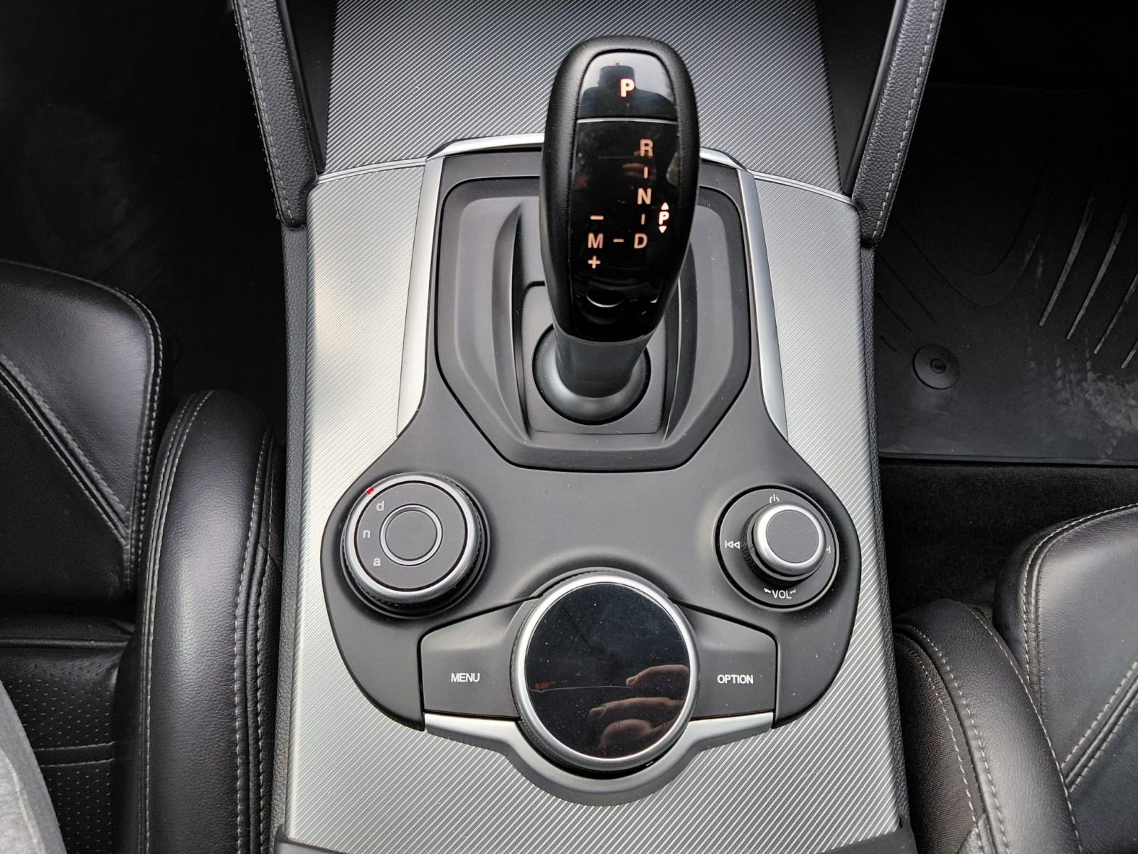 Alfa Romeo Stelvio 2,2 Diesel Q4, fotografija 13