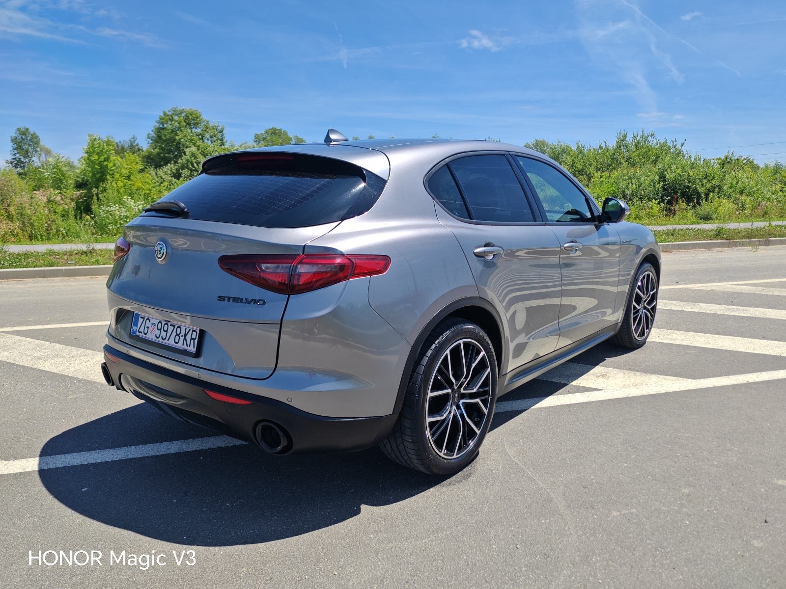 Alfa Romeo Stelvio 2,2d "full servis" alu 21", fotografija 10