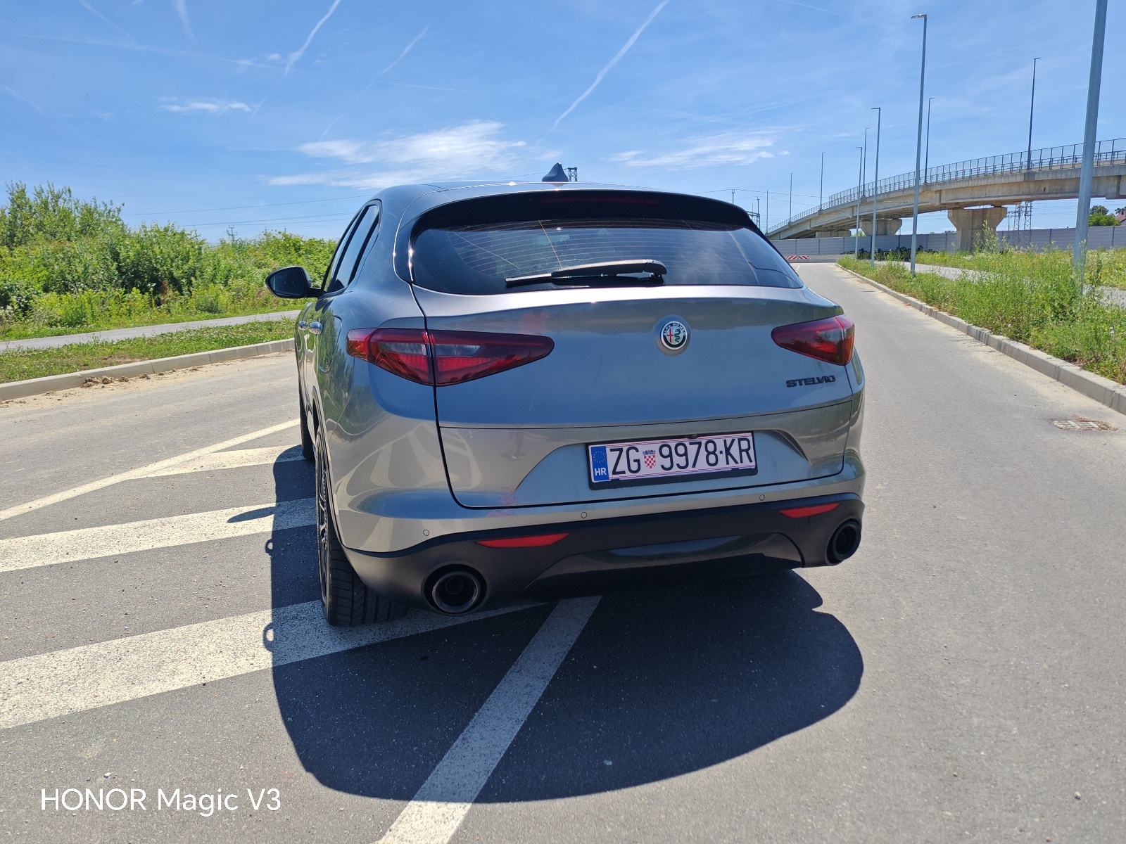 Alfa Romeo Stelvio 2,2d "full servis" alu 21", fotografija 8