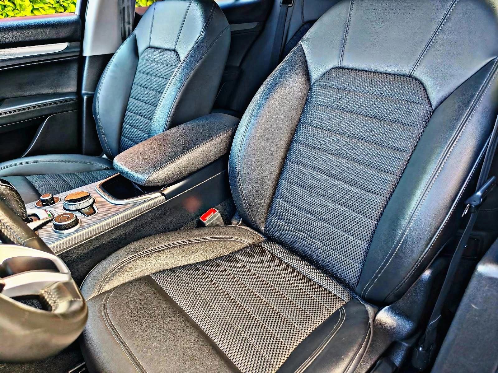 Alfa Romeo Stelvio 2,2d "full servis" alu 21", fotografija 17