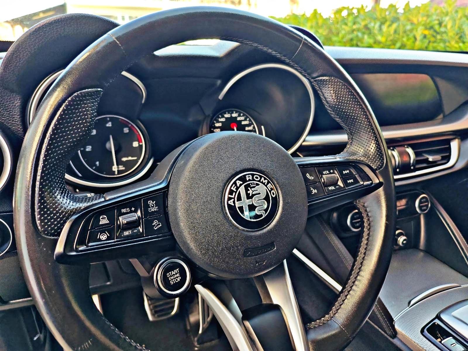 Alfa Romeo Stelvio 2,2d "full servis" alu 21", fotografija 18