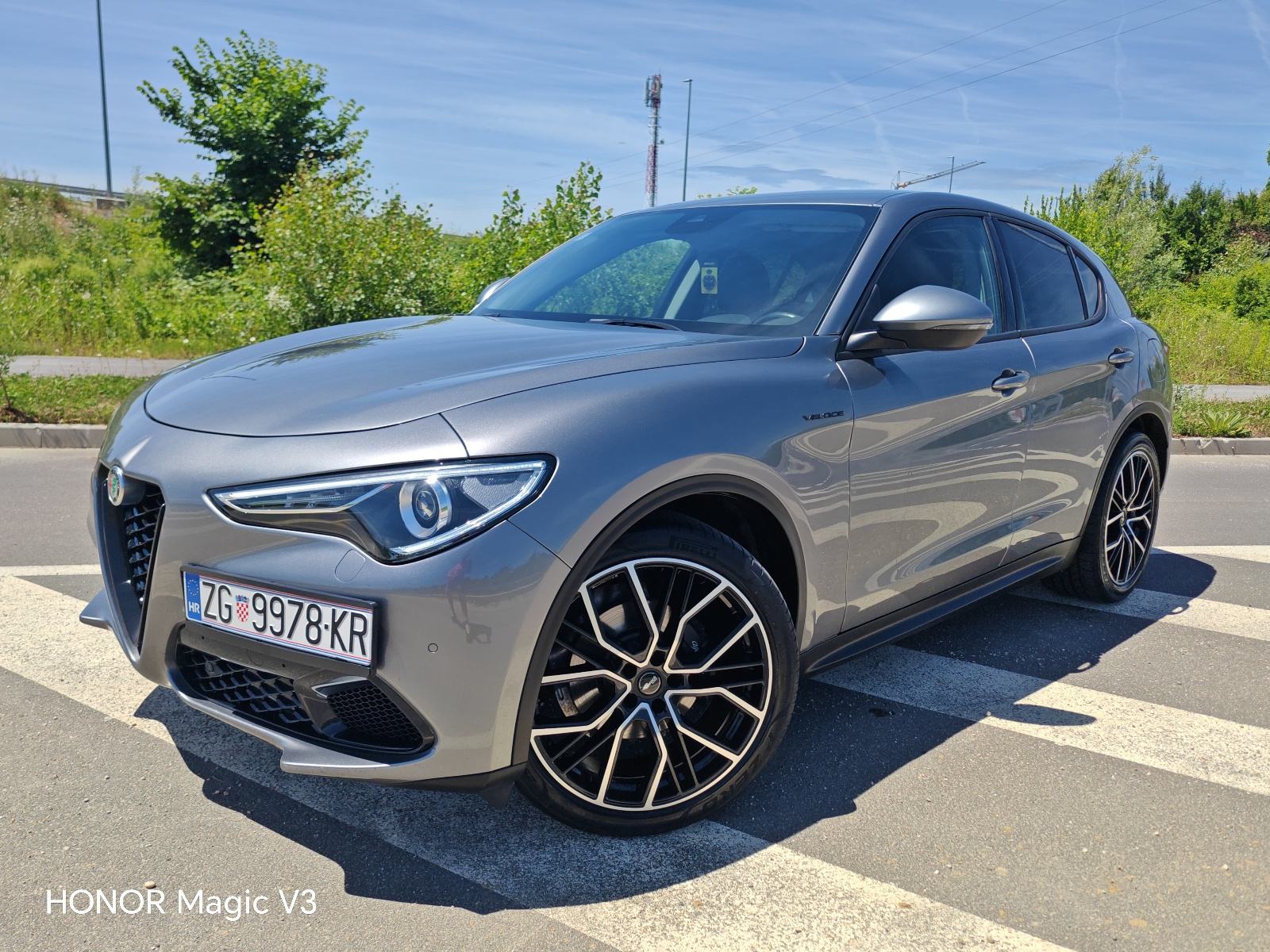 Alfa Romeo Stelvio 2,2d "full servis" alu 21", fotografija 6