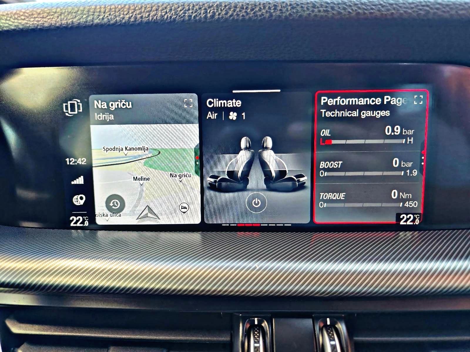 Alfa Romeo Stelvio 2,2d "full servis" alu 21", fotografija 13
