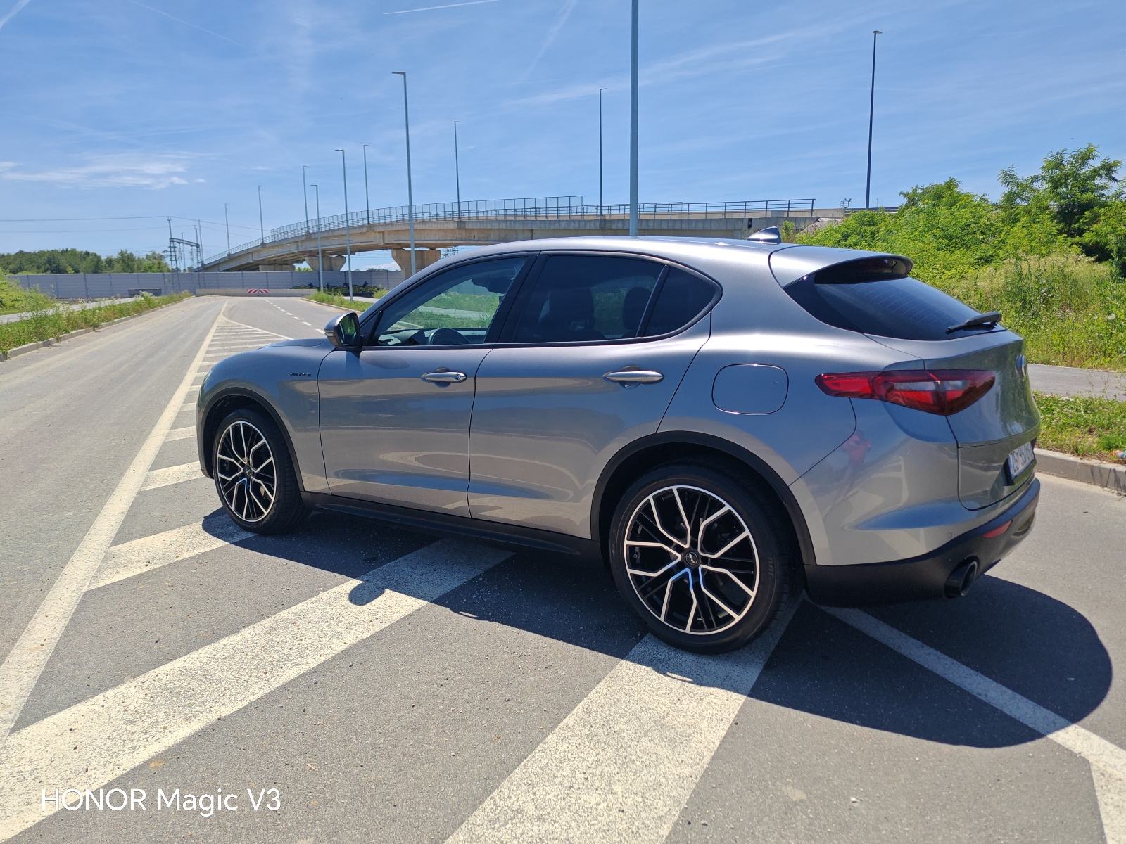 Alfa Romeo Stelvio 2,2d "full servis" alu 21", fotografija 4