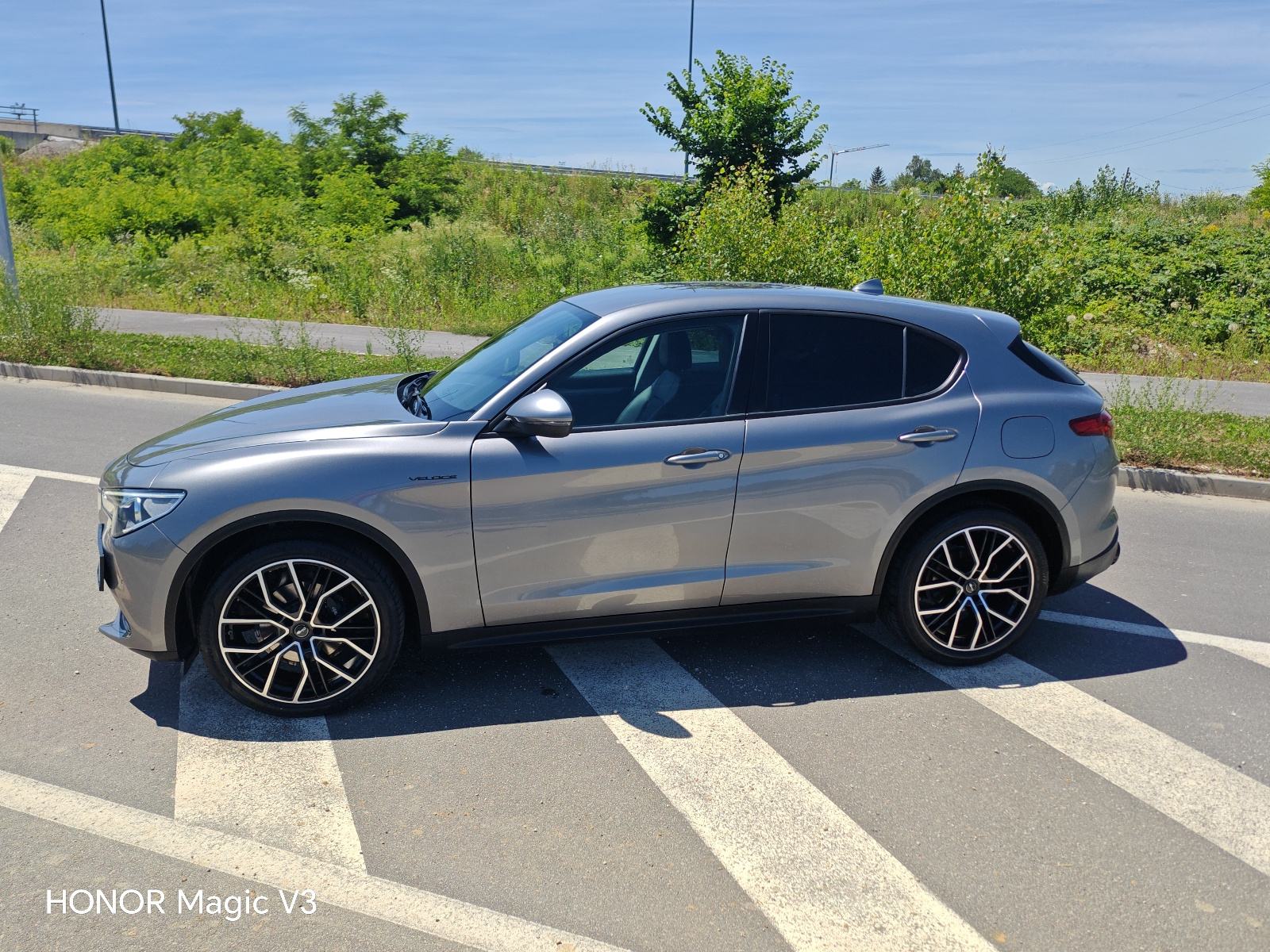Alfa Romeo Stelvio 2,2d "full servis" alu 21", fotografija 7