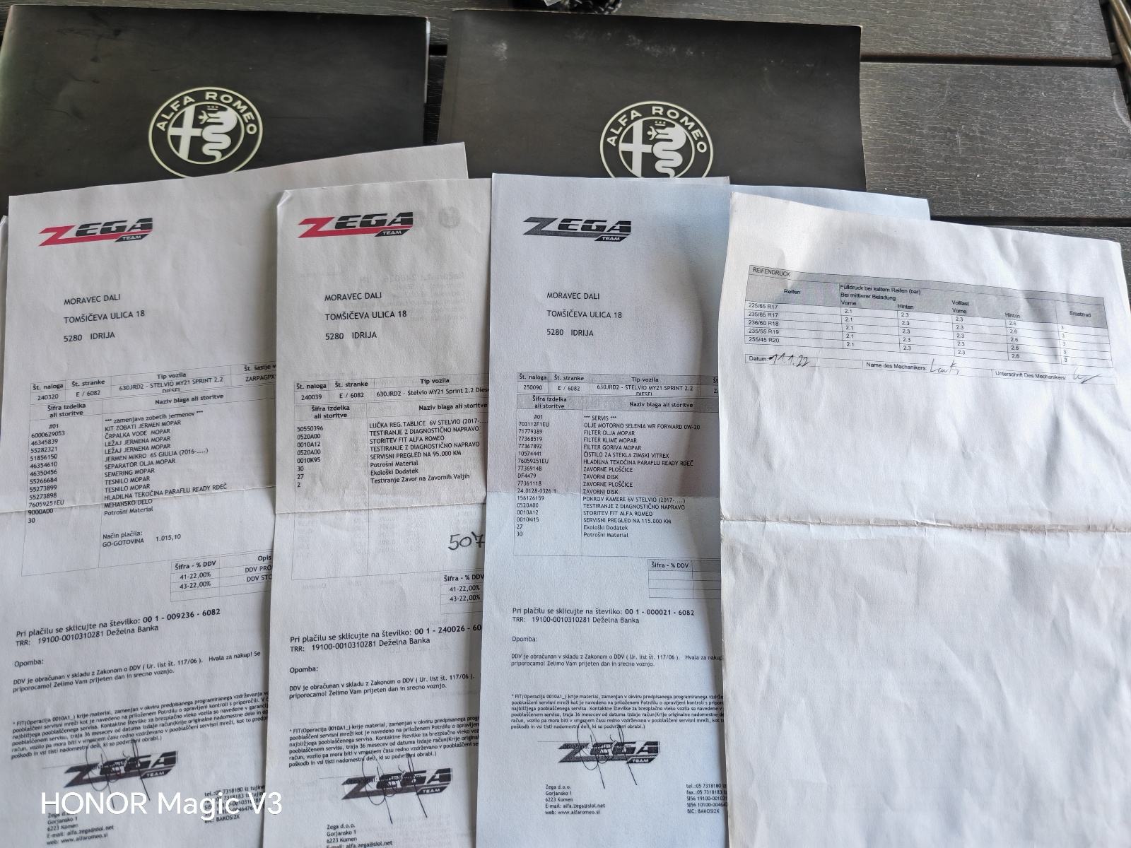 Alfa Romeo Stelvio 2,2d "full servis" alu 21", fotografija 3