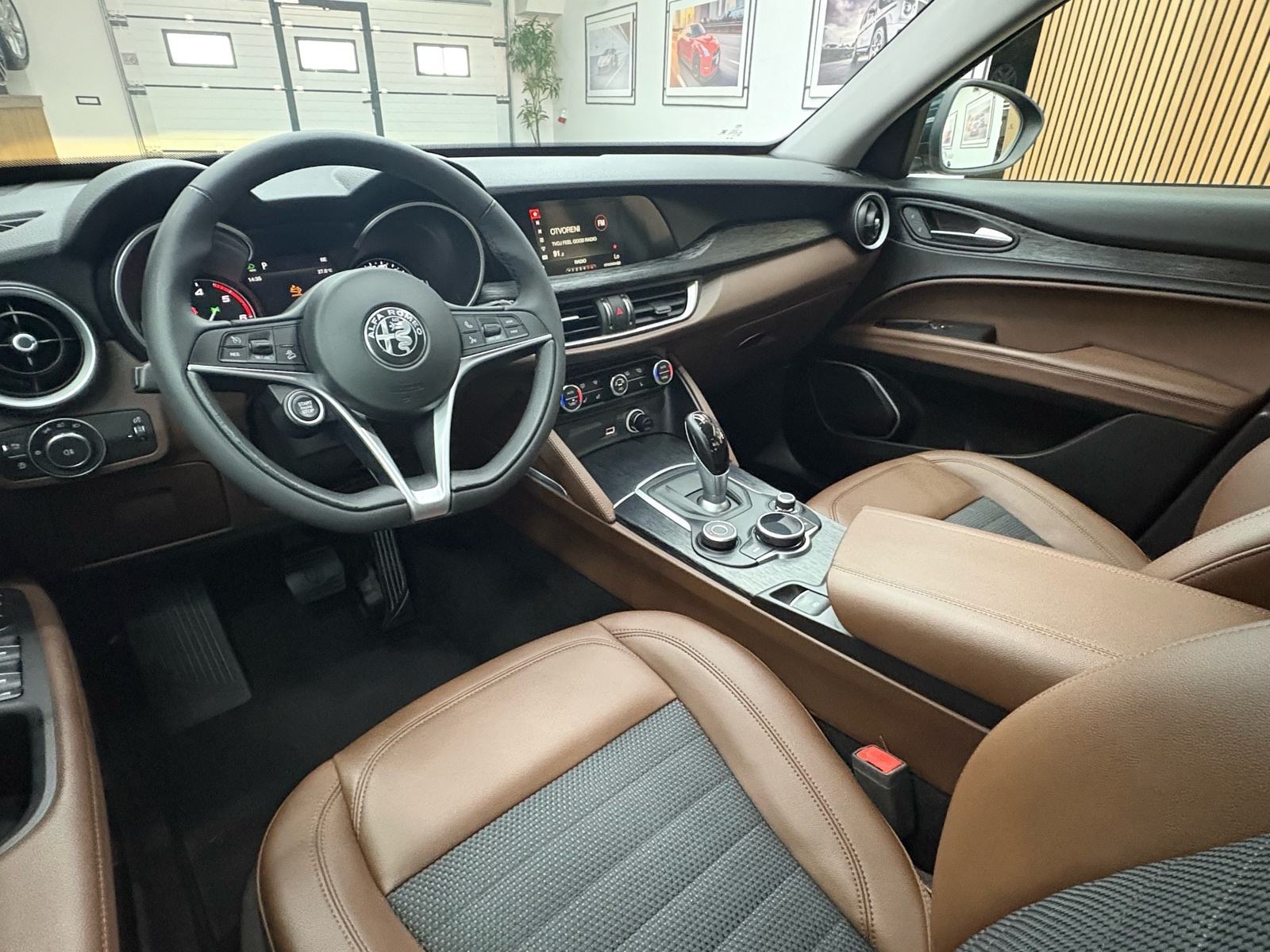 Alfa Romeo Stelvio 2,2 Diesel automatik, fotografija 6