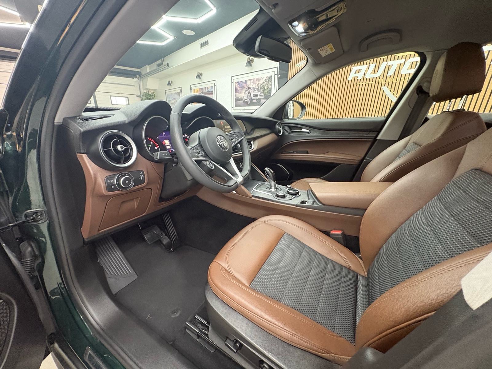 Alfa Romeo Stelvio 2,2 Diesel automatik, fotografija 8